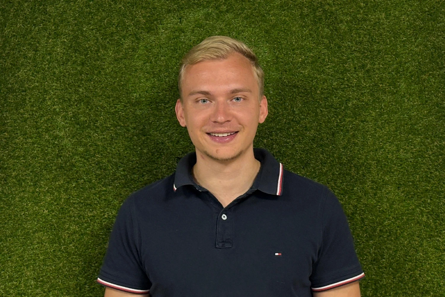 Niklas Vogg, Juniorchef und Geschäftsführer des Möbelhauses DELTA-MÖBEL in Bubesheim, im Interview zur IT-Betreuung durch reitzner